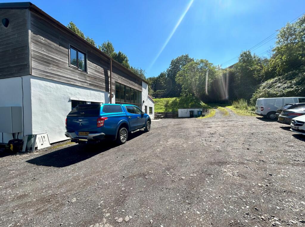 Additional property image - Caswell Park