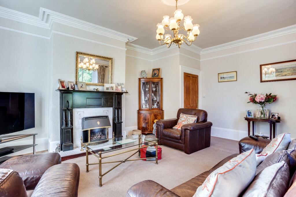 Additional property image - Springfield Terrace, Scholes, BD19