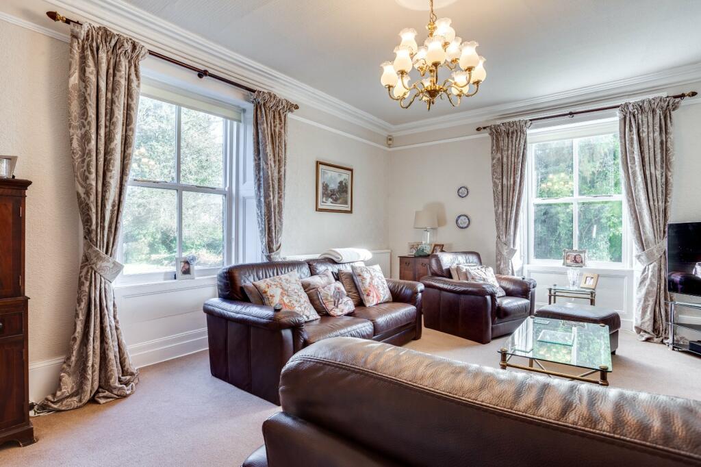 Additional property image - Springfield Terrace, Scholes, BD19