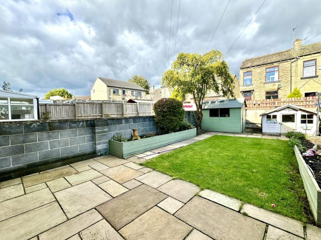 Additional property image - Cleckheaton Road, Oakenshaw, BD12