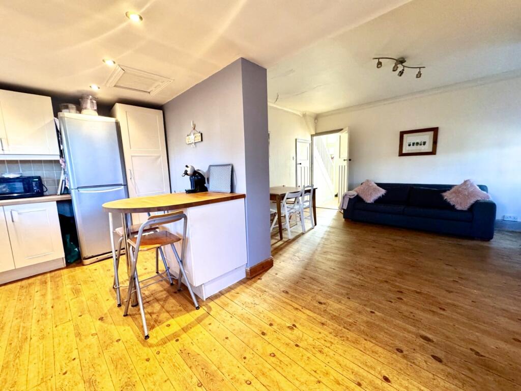 Additional property image - Mill Lane, Birkenshaw, BD11