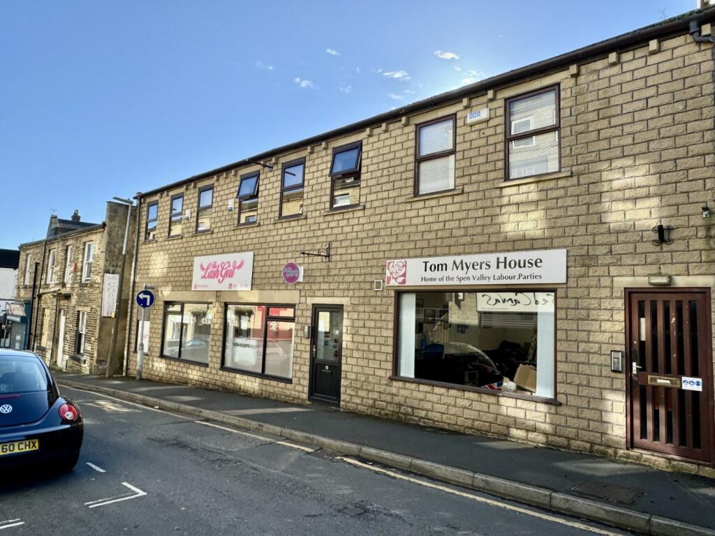 Main image of property: Cross Crown Street, Cleckheaton, BD19