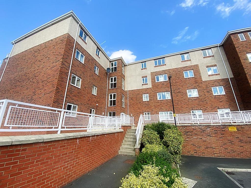 1 bedroom apartment for sale in Commissioners Wharf, North Shields, NE29