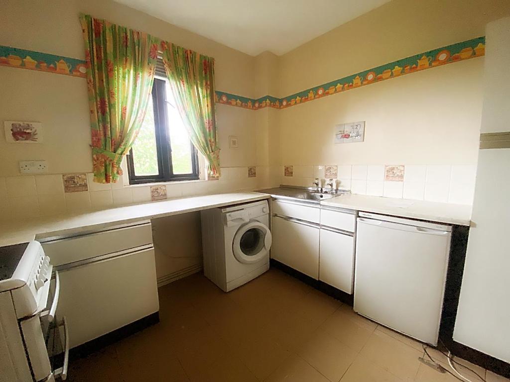 2 bedroom flat for sale in Kingsmere Gardens, Walker, NE6