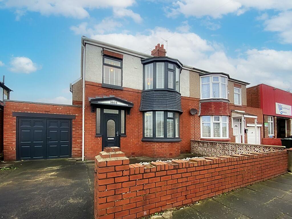 3 bedroom semidetached house for sale in Shields Road, Walkerville