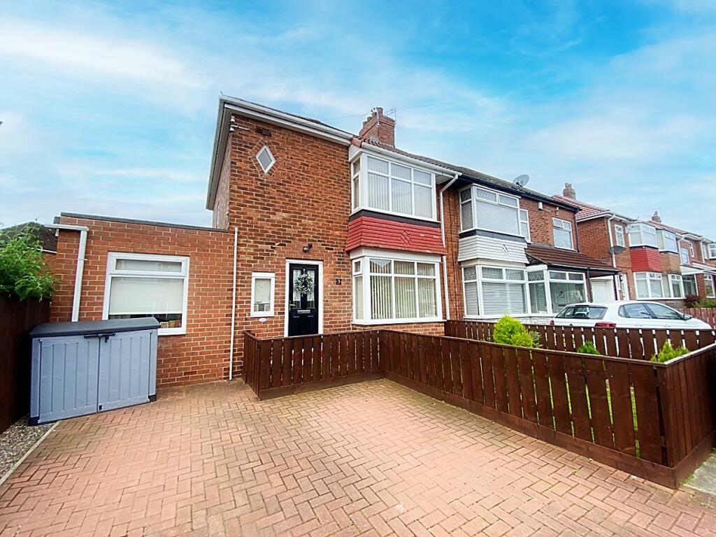 2 bedroom semidetached house for sale in Slingsby Gardens, Cochrane