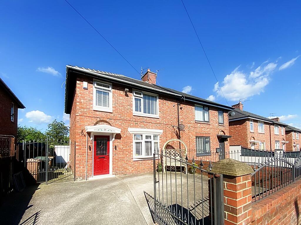 3 bedroom semidetached house for sale in Queens Crescent, Wallsend, NE28