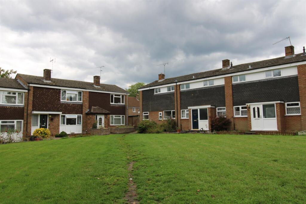 Main image of property: Bardsley Drive, Farnham, Surrey, GU9 8UQ