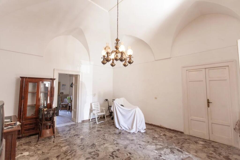 Main image of property: Apulia, Brindisi, Oria