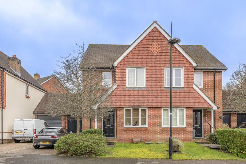 2 bedroom semidetached house for sale in Baxendale Way, Uckfield, TN22