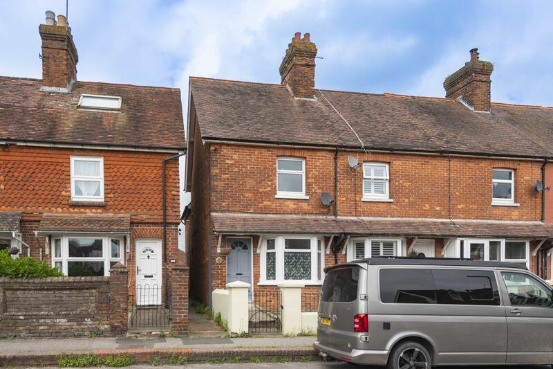 2 bedroom end of terrace house for sale in Framfield Road, Uckfield, TN22