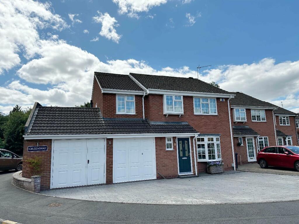 3 bedroom detached house for sale in Greenway, Woodloes Park, Warwick, CV34