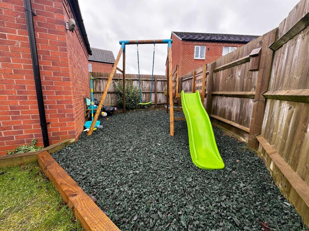 Additional property image - Pease Close, Heathcote, Warwick
