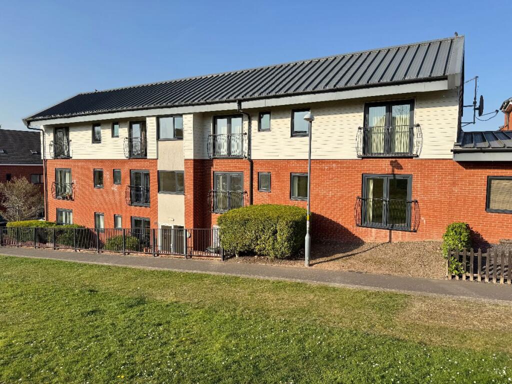 Main image of property: Moundsley Grove, Birmingham