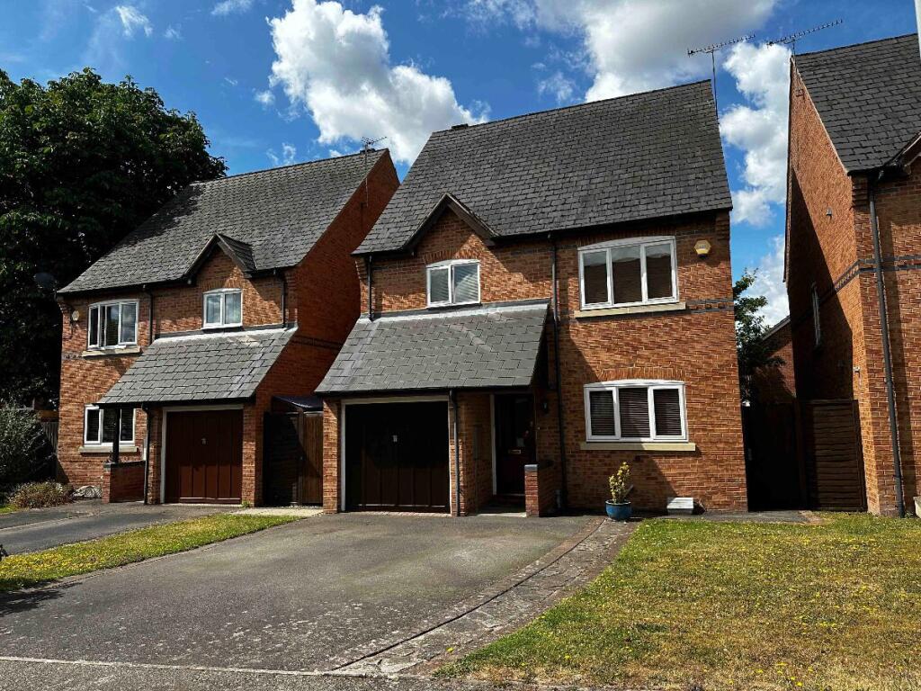 Main image of property: Mollington Grove, Hatton Park, Warwick