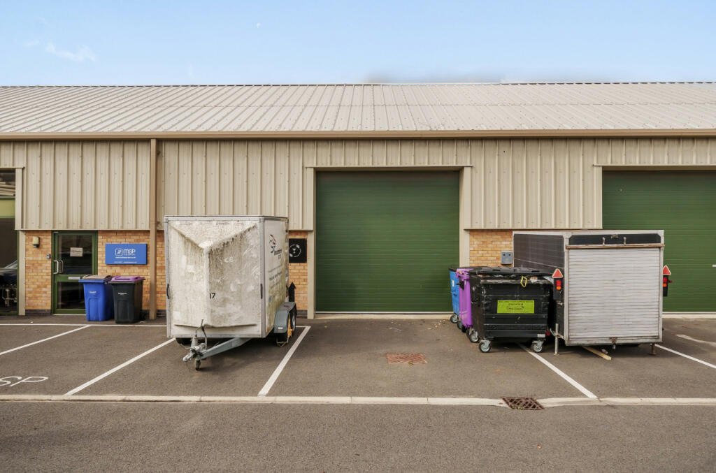 Storage facility to lease in Stirlin Court, Saxilby, Lincoln, LN1 , LN1