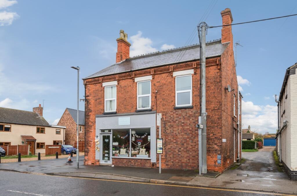 High street retail property to lease in High Street, Saxilby, Lincoln