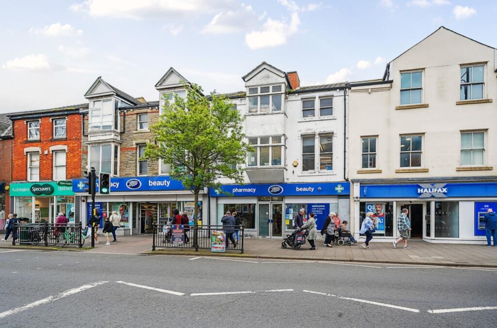 High street retail property for sale in 5860 Lumley Road, Skegness
