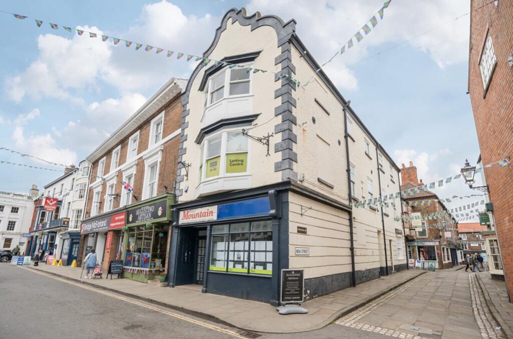 Main image of property: Cornmarket, Louth, Lincolnshire, LN11