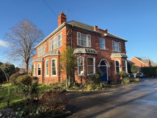 Main image of property: Newark Road, Lincoln, Lincolnshire, LN6