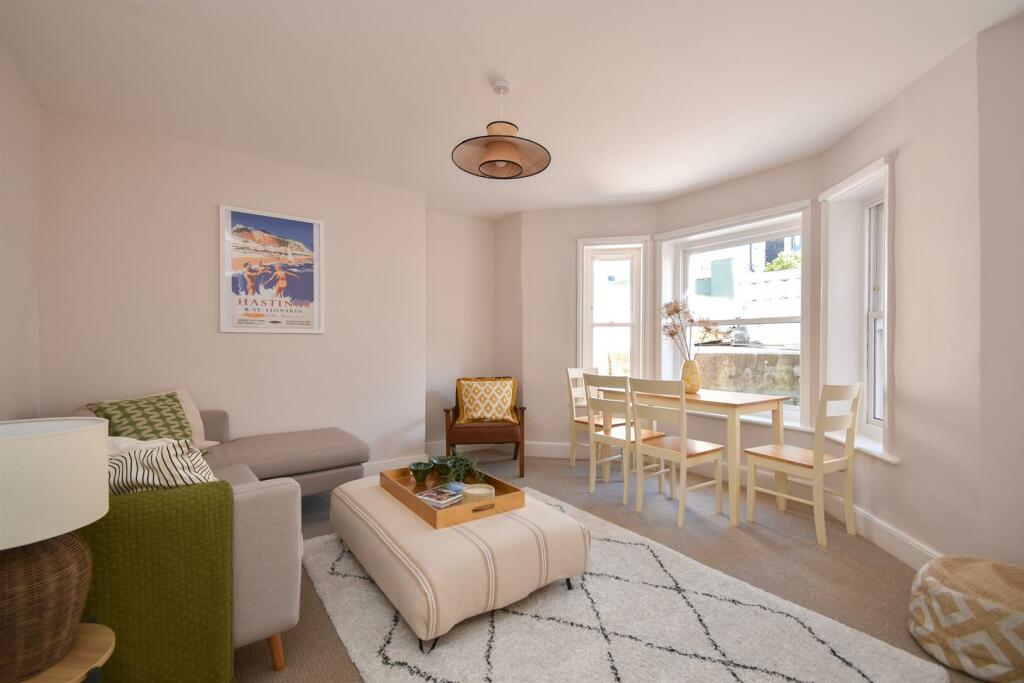 1 bedroom flat for sale in Stockleigh Road, St. LeonardsOnSea, TN38