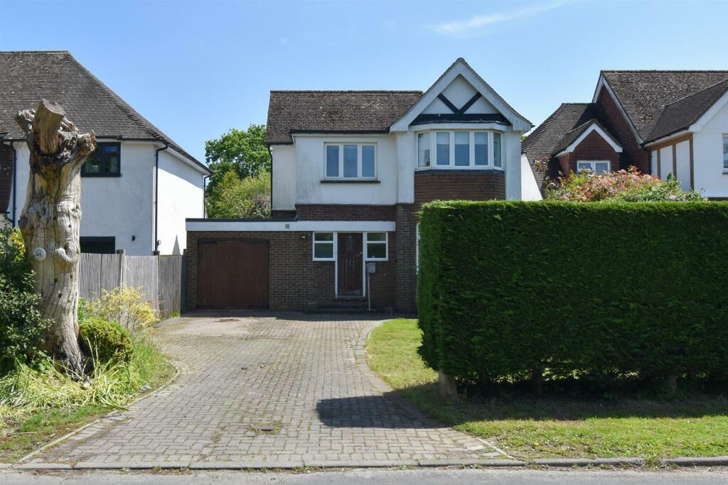 3 bedroom detached house for sale in Collington Lane East, BexhillOn