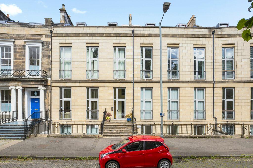 Main image of property: 20 (flat 7), Hopetoun Crescent, Bellevue, Edinburgh, EH7 4AY