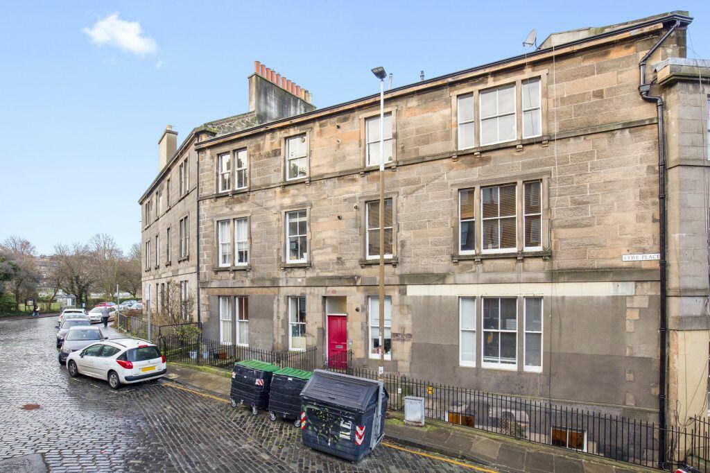 Main image of property: 31a, Eyre Place, New Town, Edinburgh, EH3 5EX