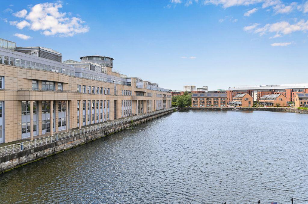 Main image of property: 5 (flat 5) Rennie's Isle, The Shore, Leith, Edinburgh, EH6 6QA