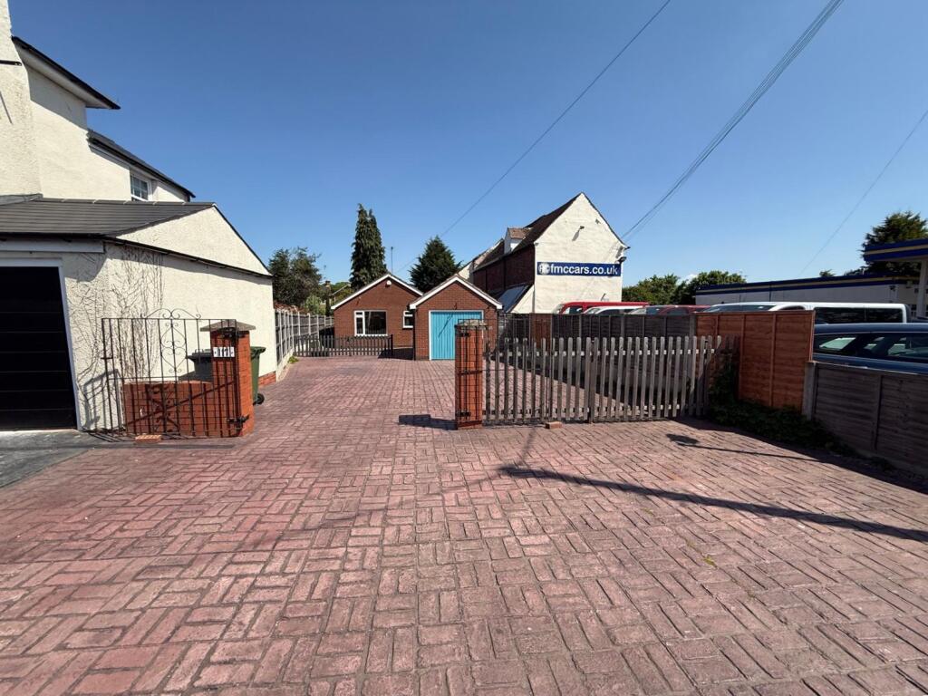 Main image of property: Franche Road, Kidderminster, DY11