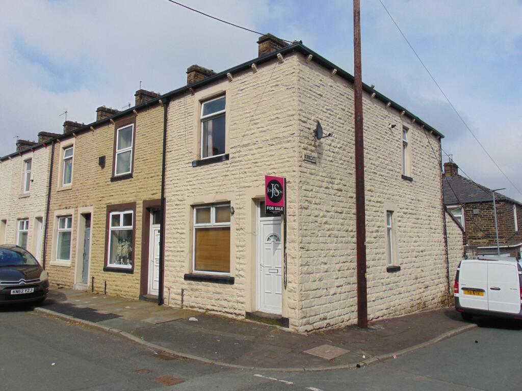 3 bedroom terraced house for sale in Dall Street, Burnley, BB11
