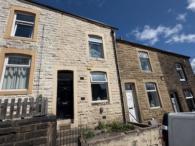 Main image of property: Earl Street, Colne, BB8
