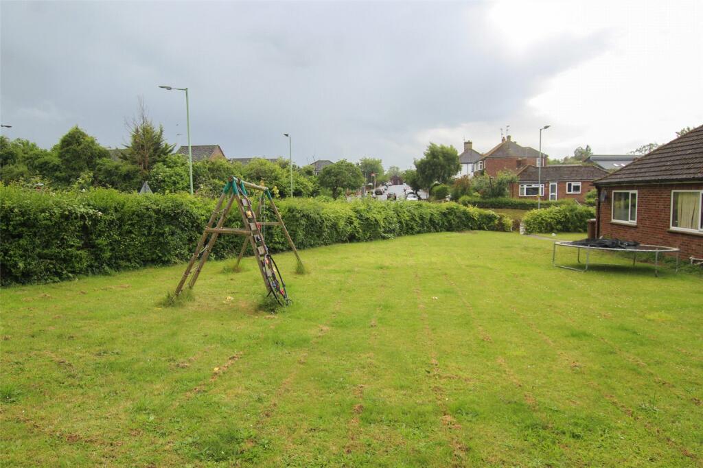 Additional property image - The Avenue, Newmarket, Suffolk, CB8