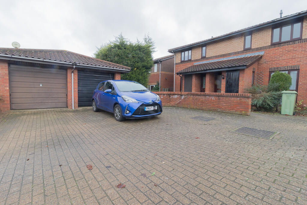 Main image of property: Sandywell Drive, Downhead Park, Milton Keynes, Buckinghamshire