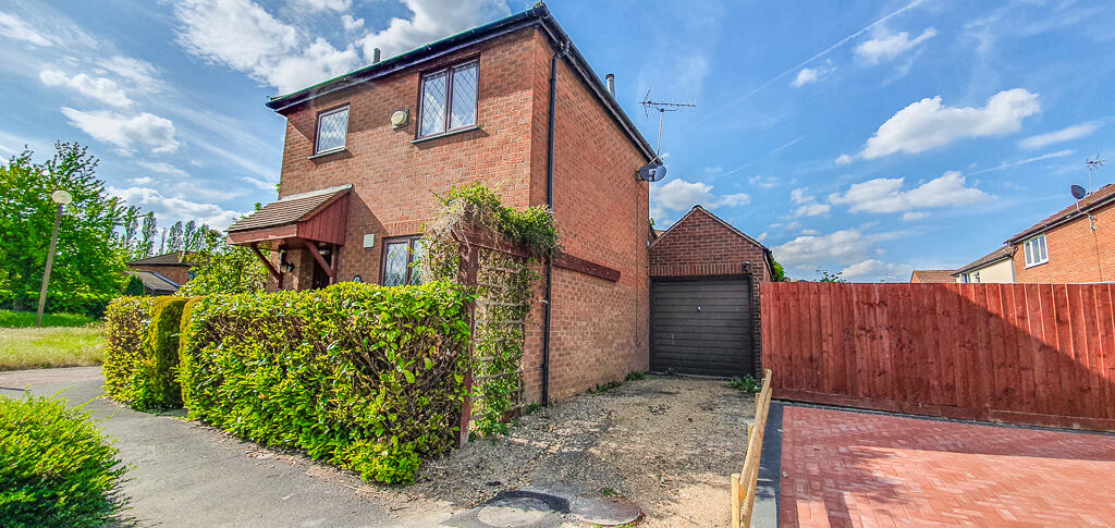 Main image of property: Hainault Avenue, Giffard Park, Milton Keynes, Buckinghamshire
