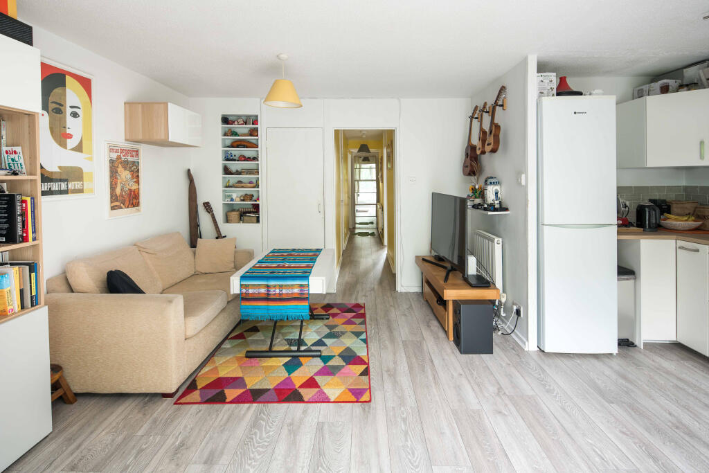 Main image of property: Salisbury Walk, Archway, London, N19