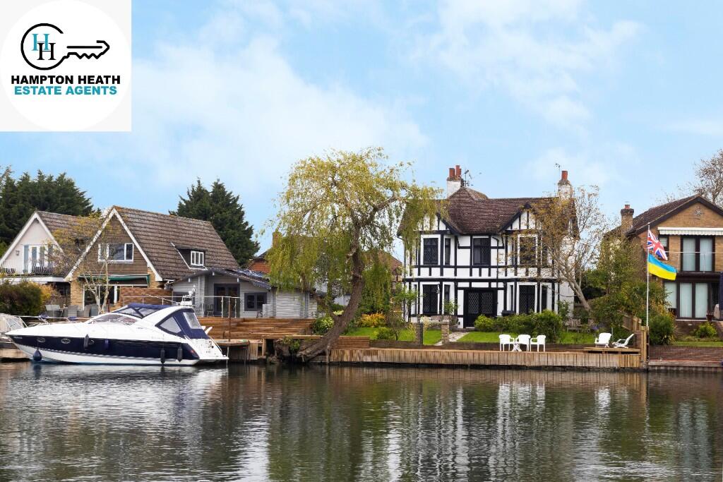 Main image of property: The Embankment, TW19
