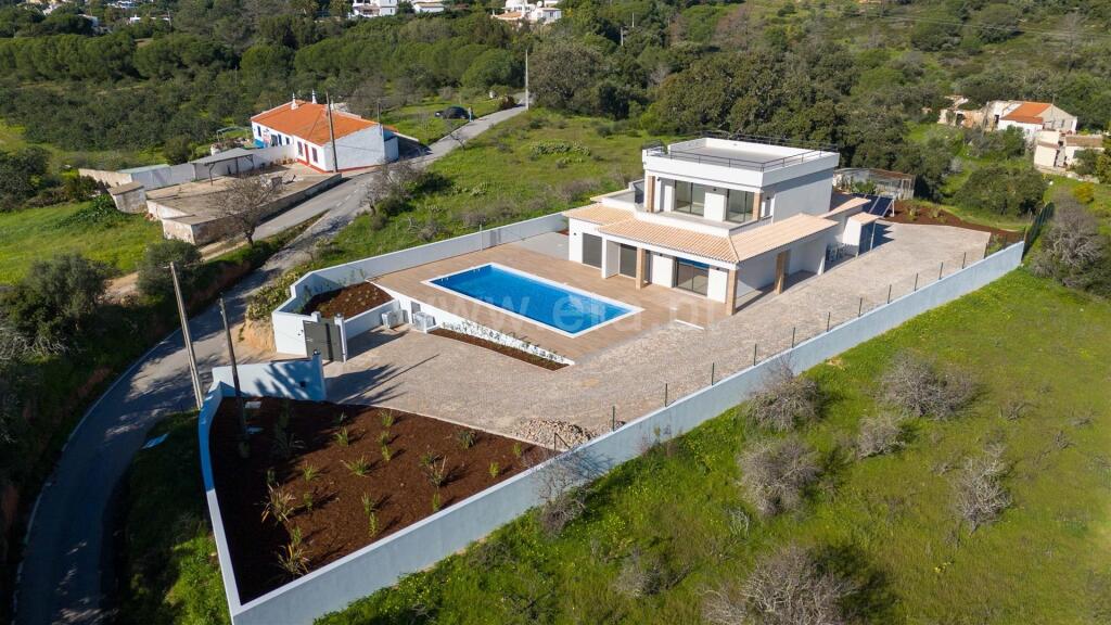 Main image of property: Algarve, Carvoeiro