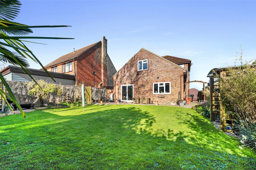 4 bedroom detached house for sale in Shop Road, Little Bromley, Manningtree, Essex, CO11