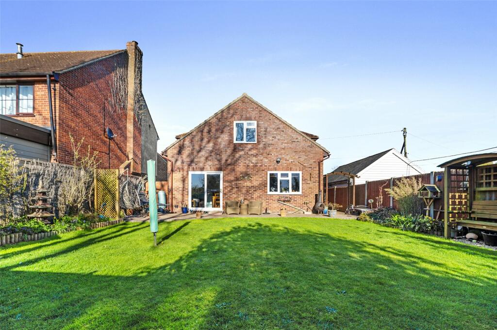4 bedroom detached house for sale in Shop Road, Little Bromley, Manningtree, Essex, CO11