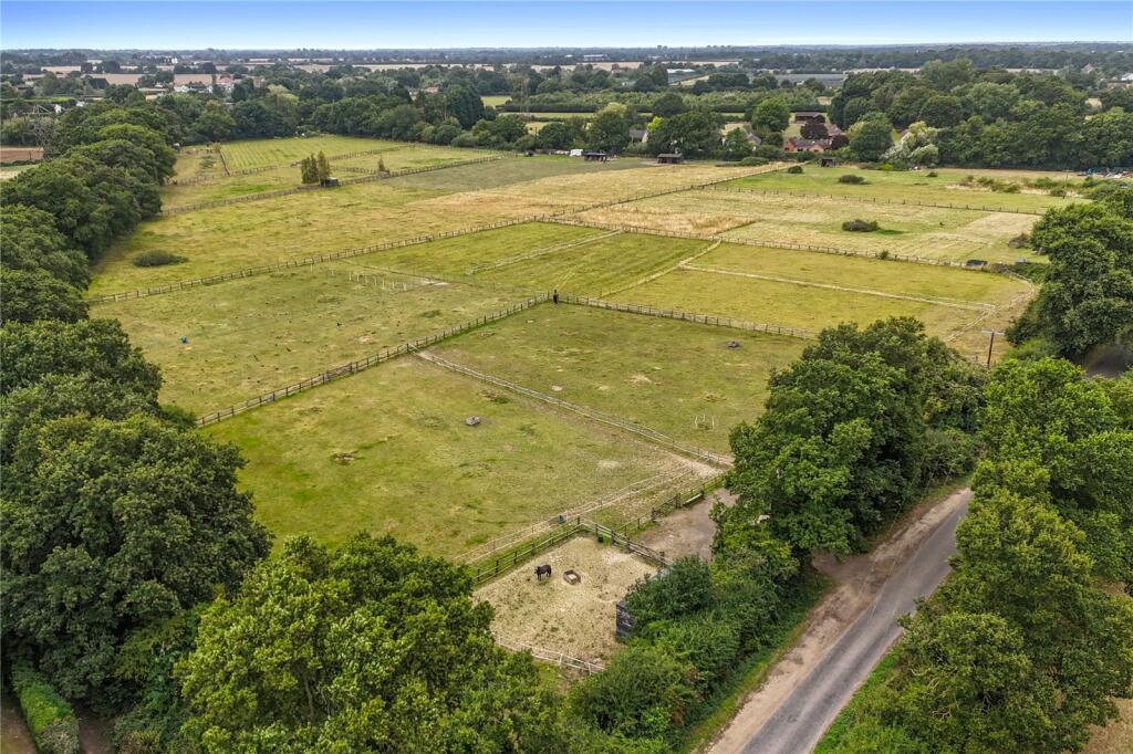 Additional property image - Waterhouse Lane, Ardleigh, Colchester, Essex, CO7