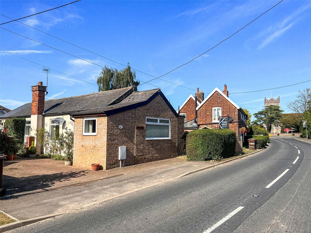 3 bedroom bungalow for sale in Station Road, Ardleigh, Colchester ...