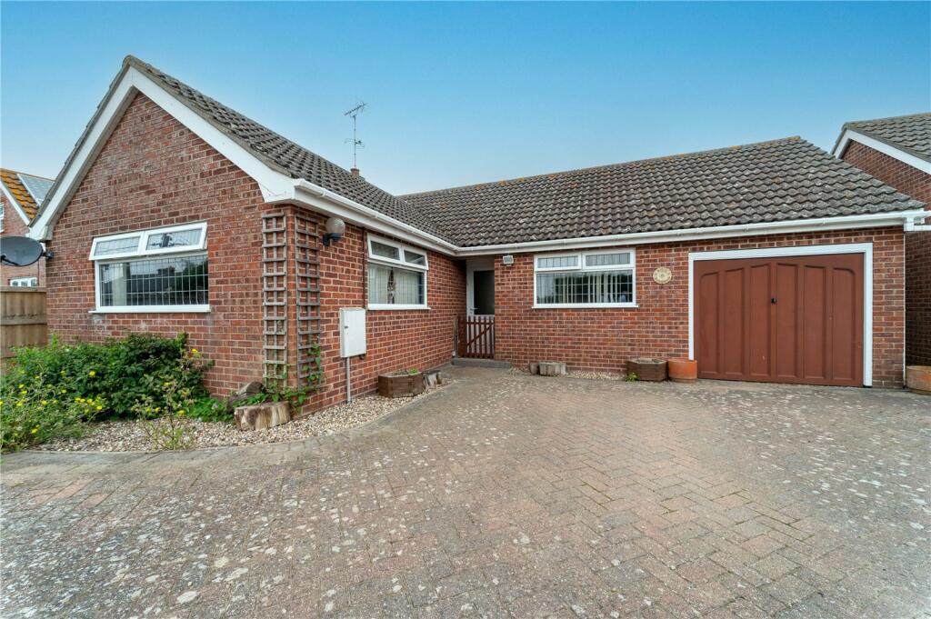 3 bedroom bungalow for sale in Harwich Road, Wix, Manningtree, Essex, CO11