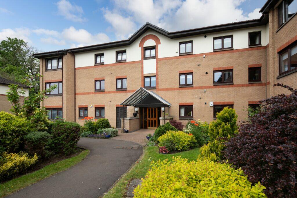3 bedroom flat for sale in Riverside Park, Netherlee, G44