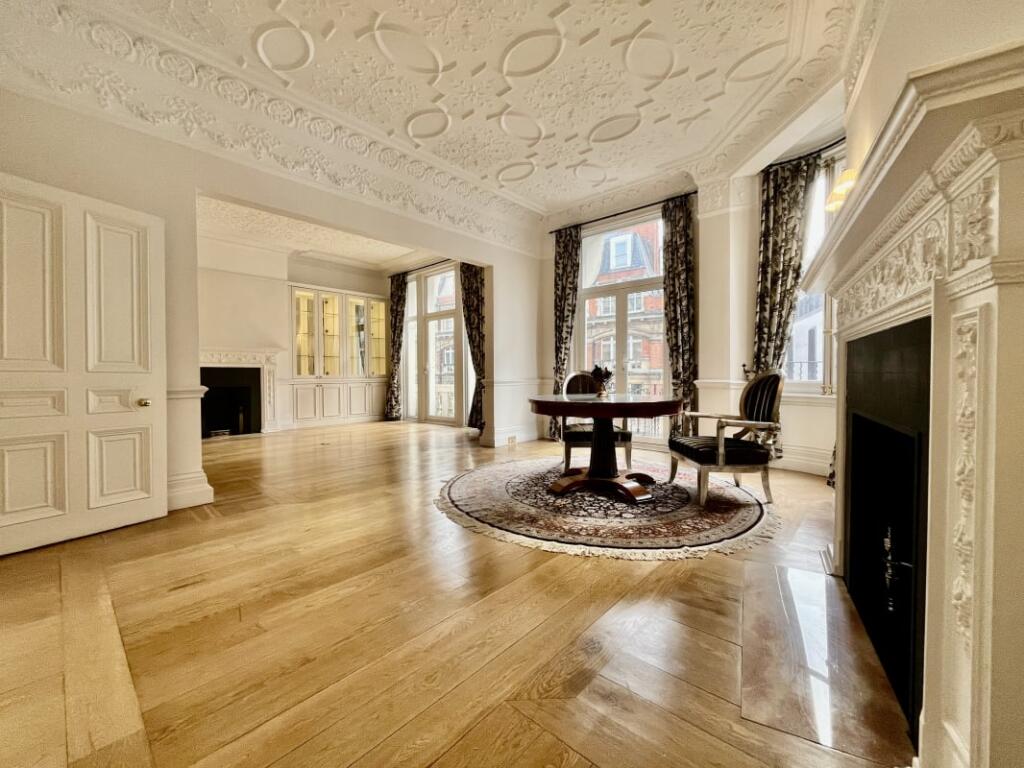 Main image of property: Wellington Court, Knightsbridge, London, SW1X