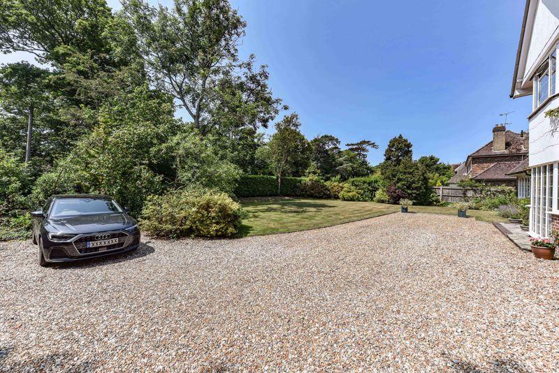 6 bedroom detached house for sale in Wickham Hill, Hurstpierpoint, BN6