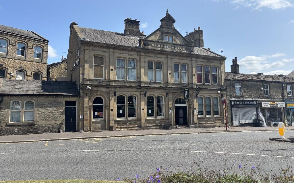 Property image for The Albert Hotel, Bridge Street, Keighley, West Yorkshire, BD21 1AA
