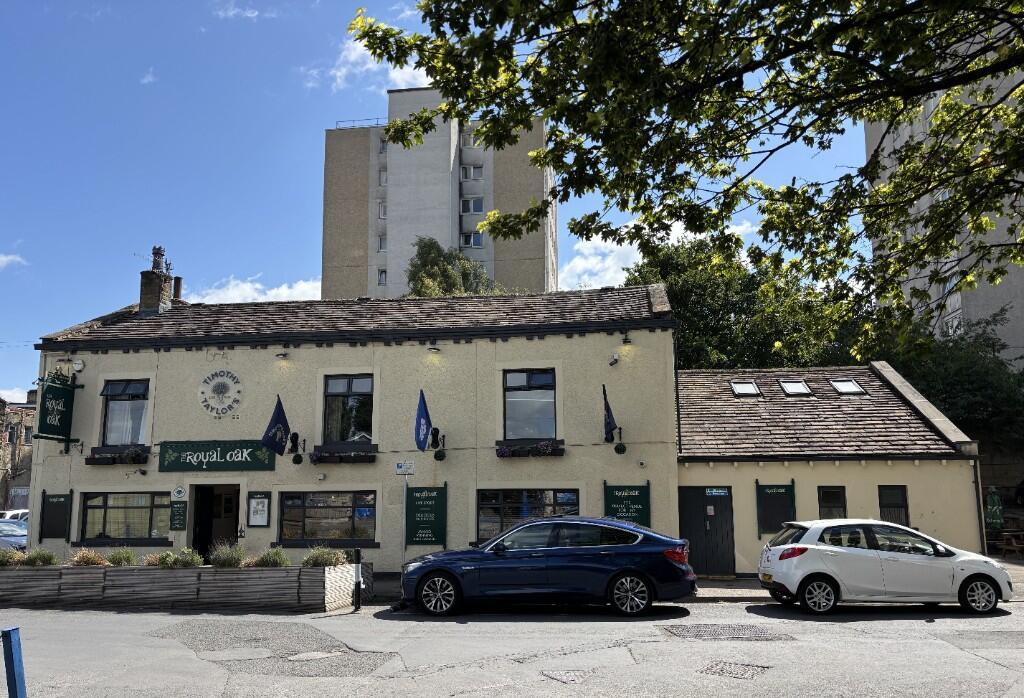 Main image of property: The Royal Oak, Damside, Keighley, West Yorkshire, BD21