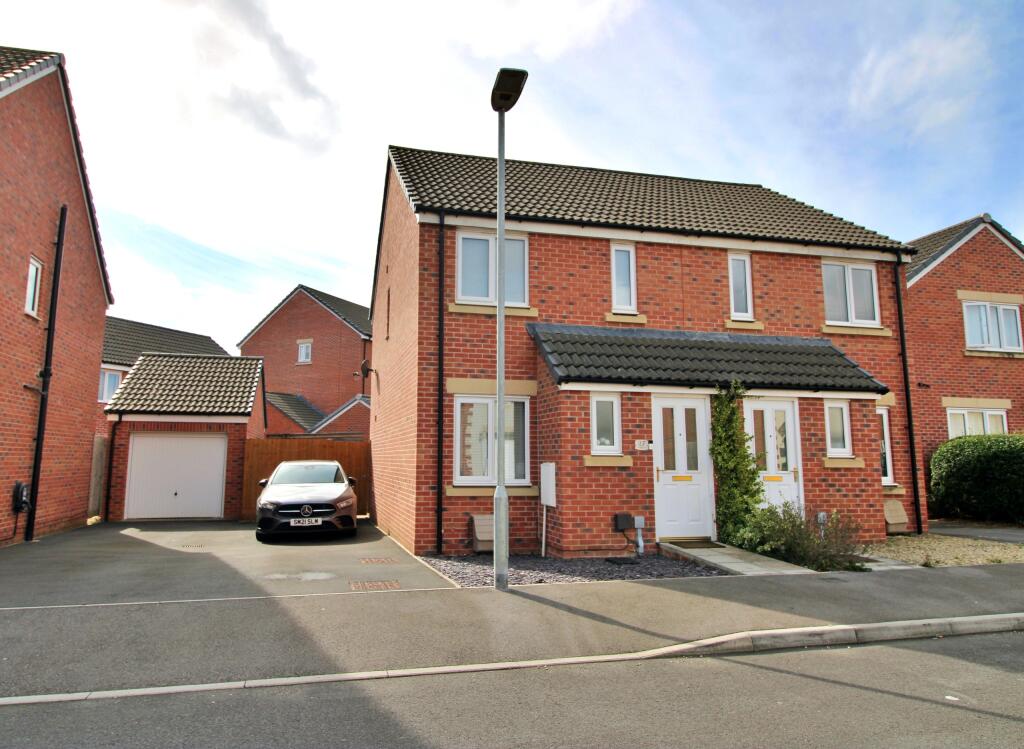 2 bedroom semidetached house for sale in Teachers Way, Melksham