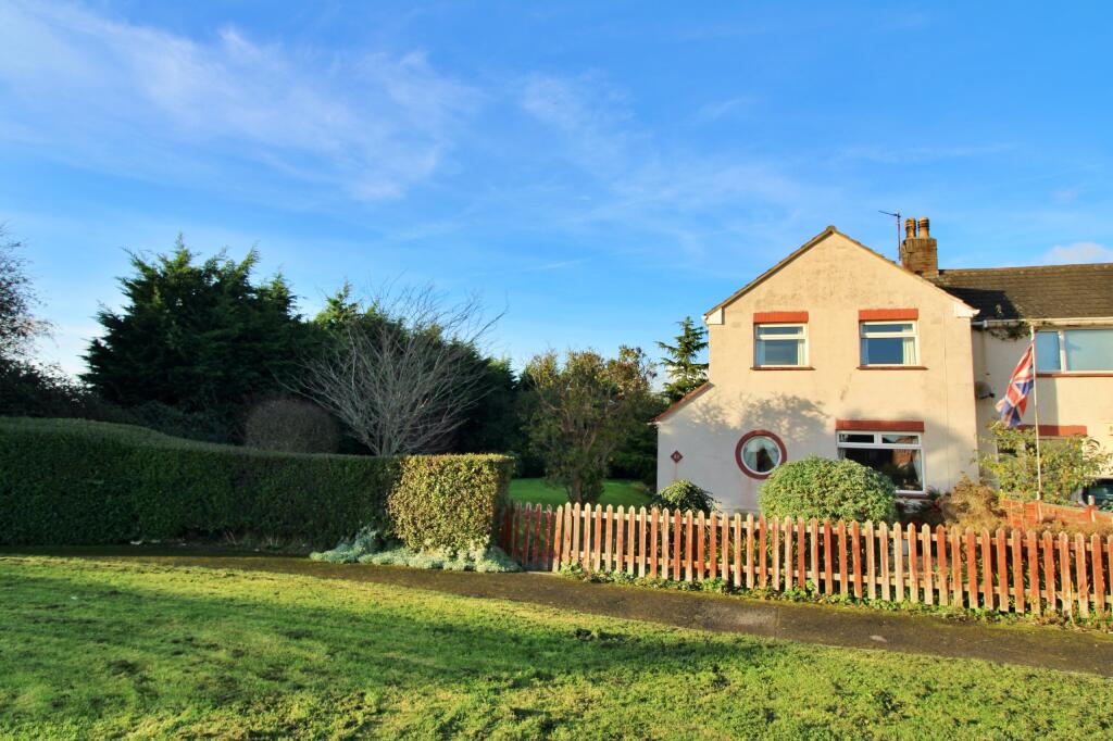 3 bedroom semi-detached house